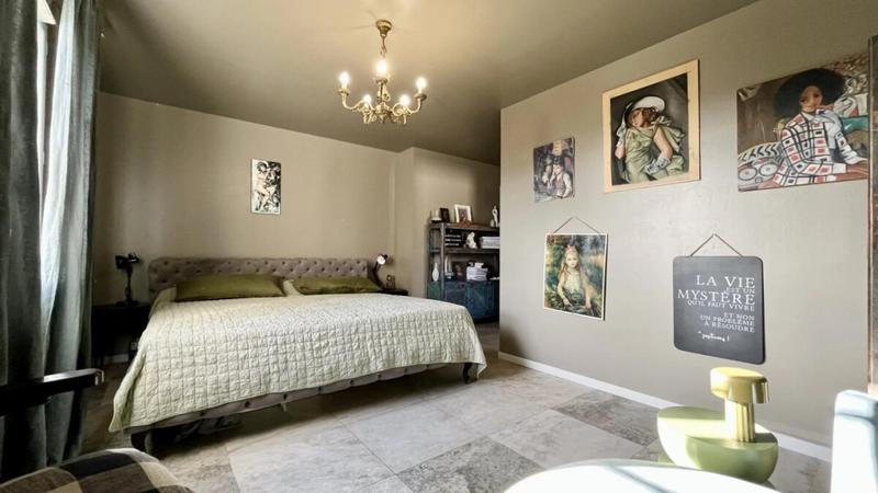 Villa - 220 m² - 8 pièces