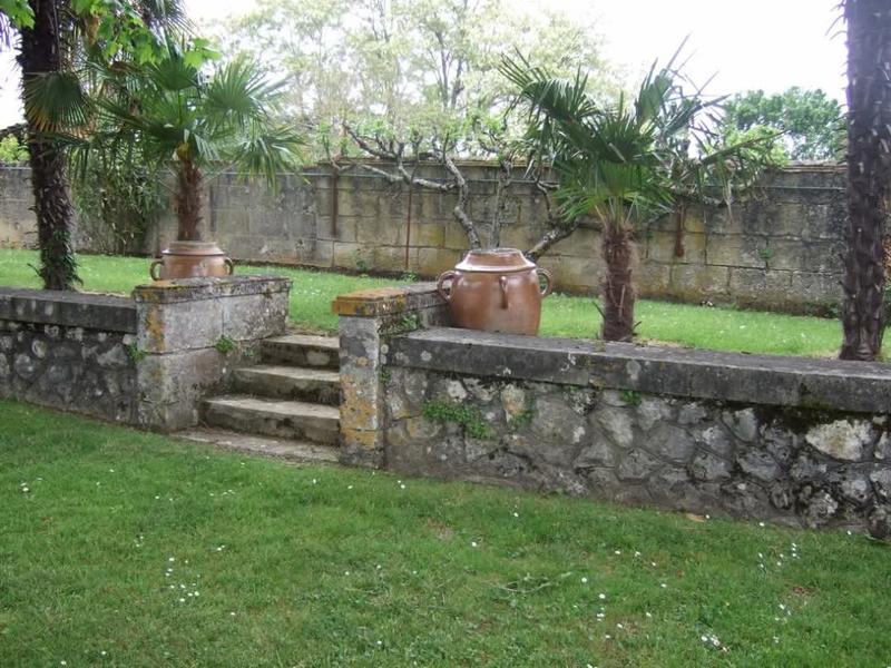 Maison - 222 m² - 8 pièces