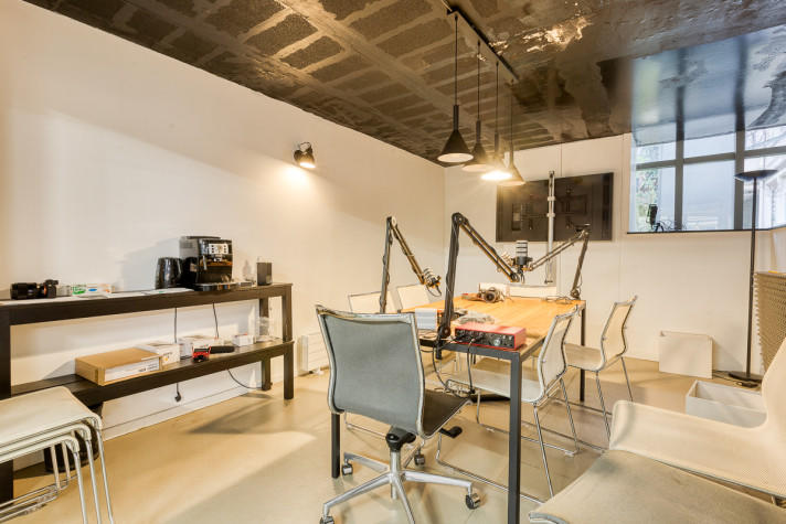 Local commercial - 450 m² - 20 pièces