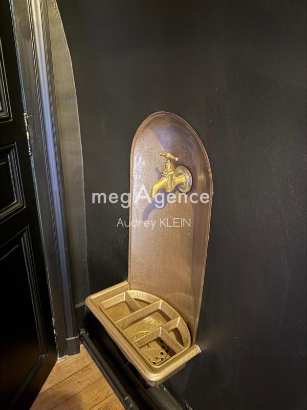 Maison - 320 m² - 10 pièces