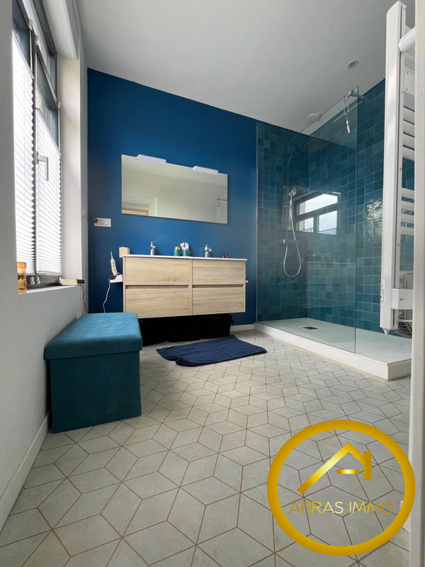 Maison - 172 m² - 6 pièces