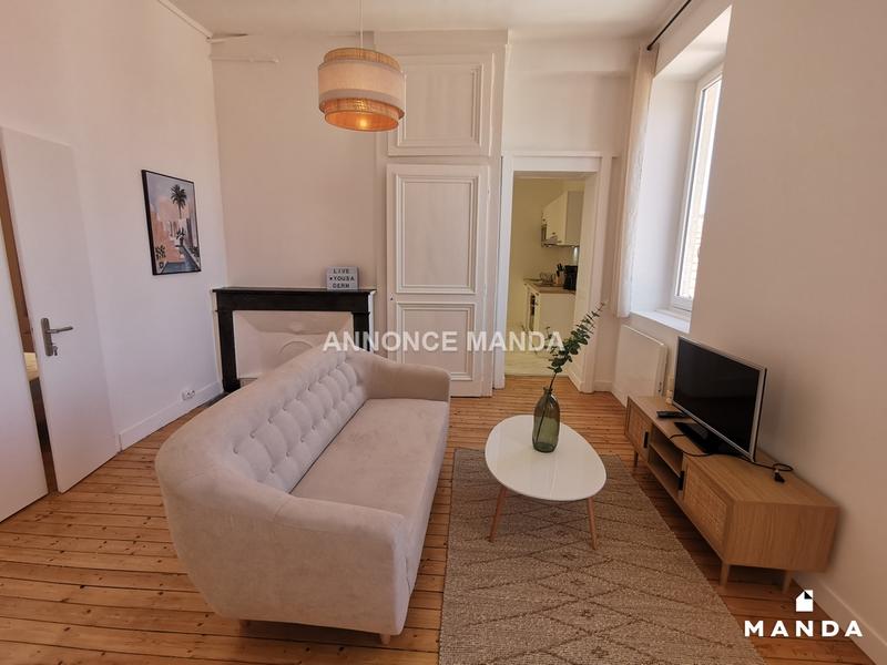 Chambre - 10 m² - 4 pièces