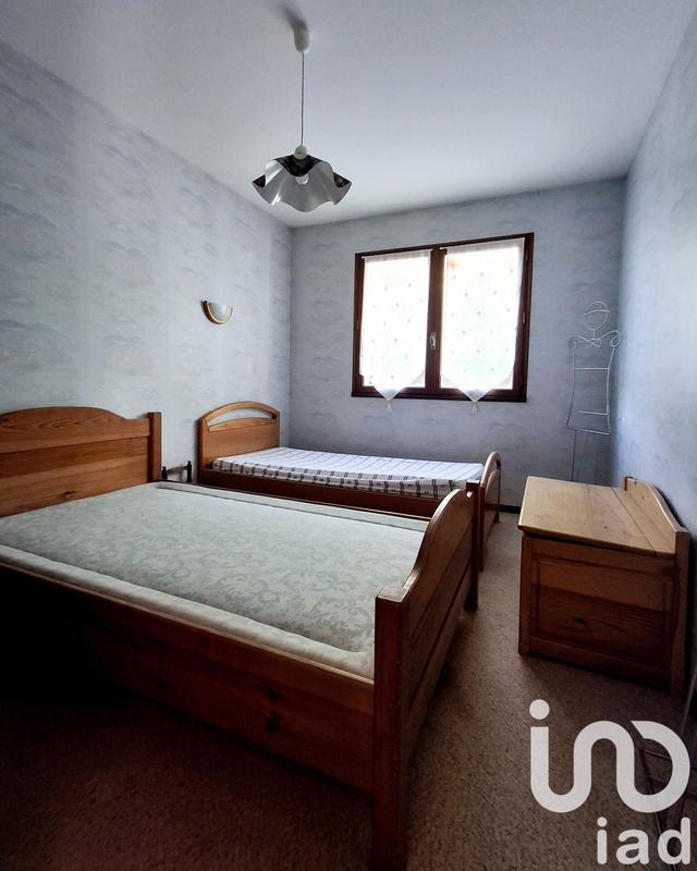 Maison - 218 m² - 8 pièces