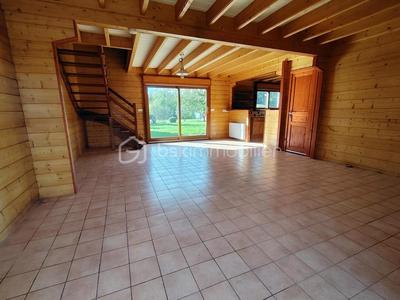 Maison de bois - 110 m² - 6 pièces