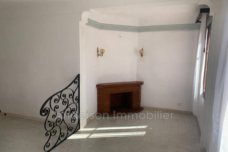 Villa - 107 m² - 6 pièces