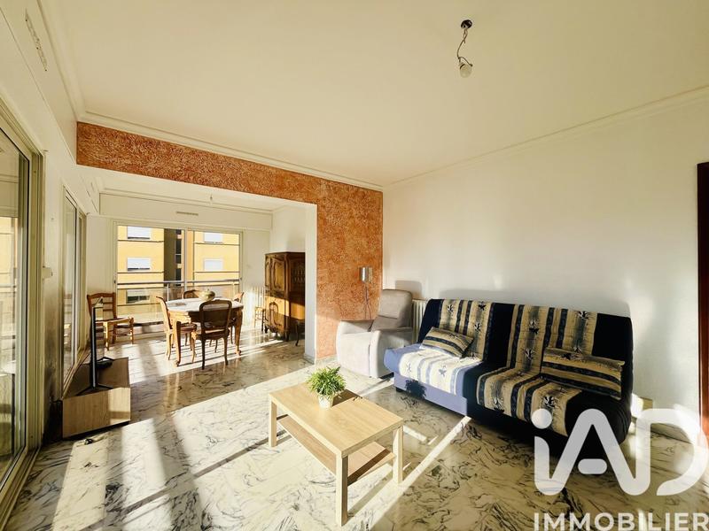 Appartement - 100 m² - 5 pièces