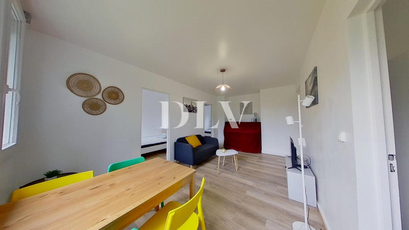 Appartement - 72 m² - 5 pièces