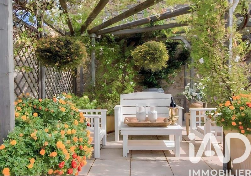 Maison - 271 m² - 10 pièces