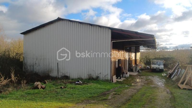 Immeuble - 300 m² - 1 pièce