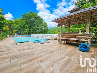 Maison - 171 m² - 7 pièces