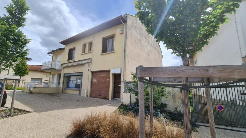 Immeuble - 200 m² - 6 pièces