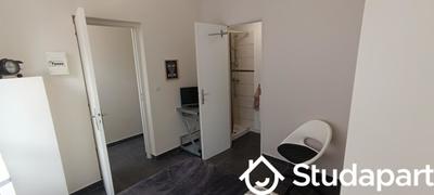 Chambre - 11 m² - 1 pièce