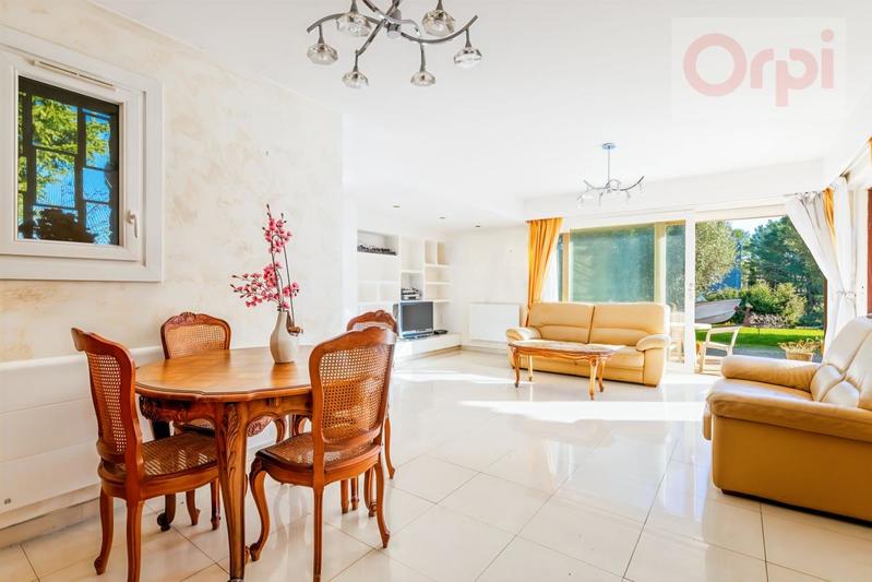 Villa - 164 m² - 5 pièces