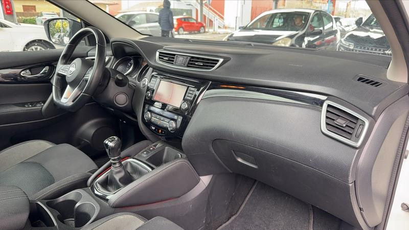 Nissan Qashqai II 1.3 Dig-T 140 n-Connecta