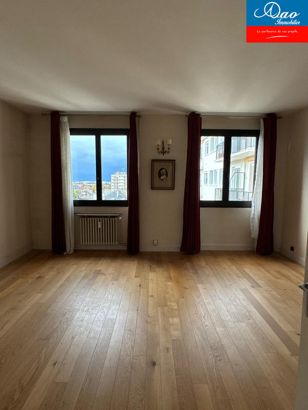 Appartement - 195 m² - 6 pièces