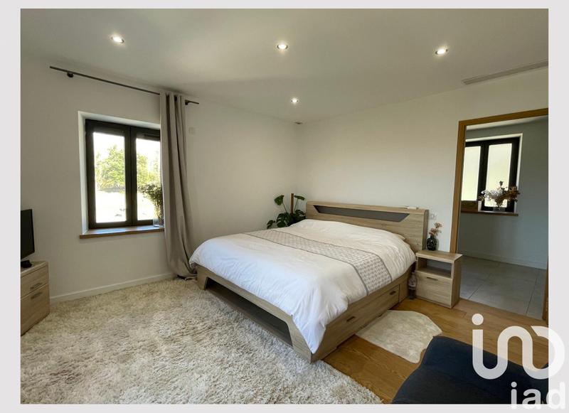 Maison - 370 m² - 7 pièces