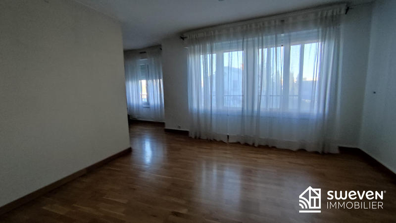 Appartement - 80 m² - 3 pièces