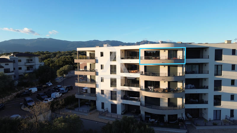 Appartement - 65 m² - 4 pièces