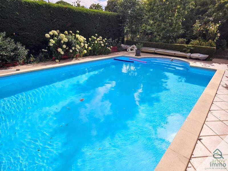 Maison - 143 m² - 4 pièces