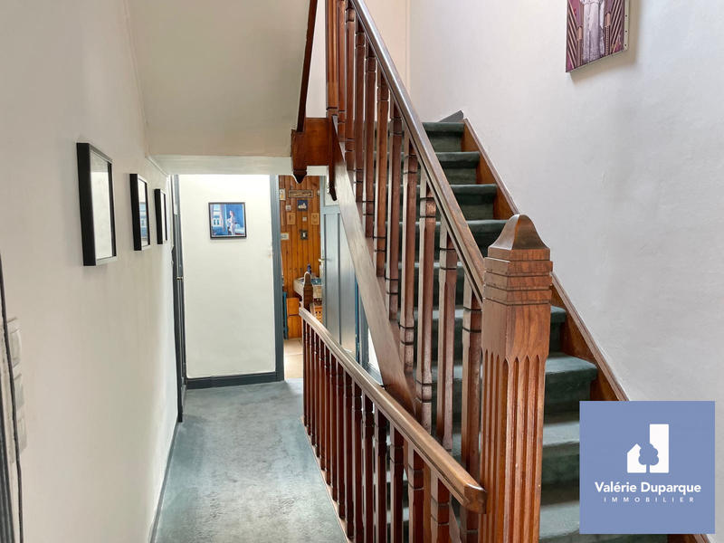 Maison - 200 m² - 6 pièces