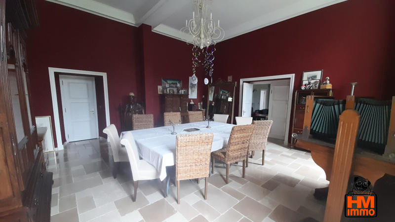 Demeure - 850 m² - 23 pièces