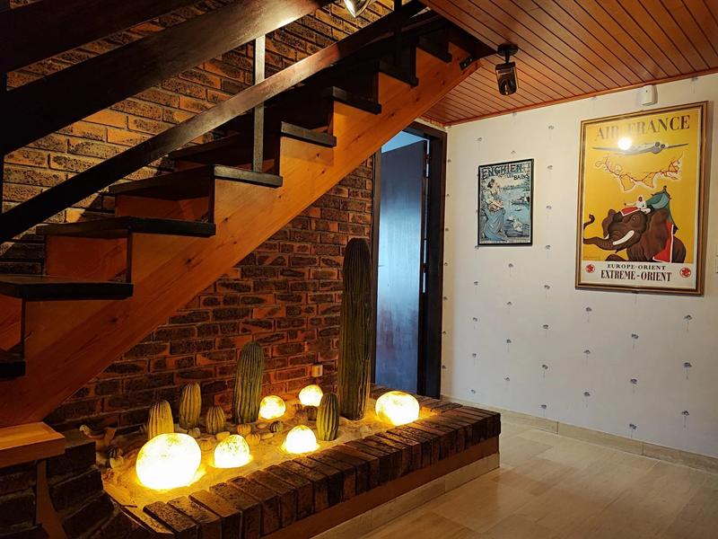 Maison - 200 m² - 10 pièces