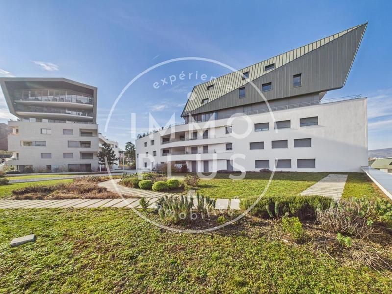 Appartement - 105 m² - 4 pièces