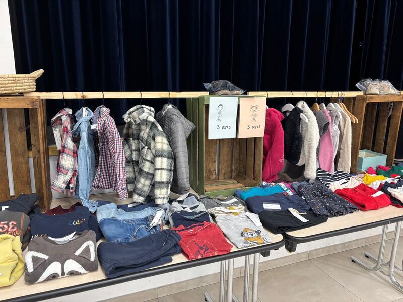 Bourse vêtements -puériculture - grossesse