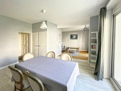 Appartement - 85 m² - 4 pièces