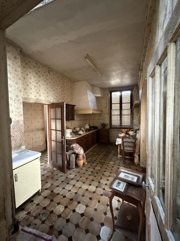 Maison - 205 m² - 6 pièces