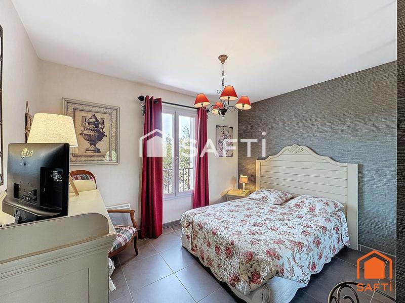 Maison - 140 m² - 5 pièces