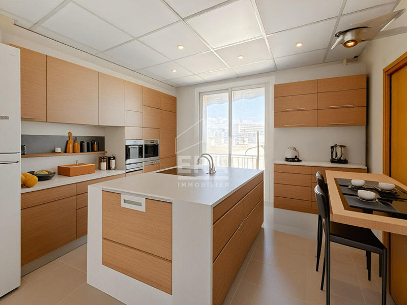 Appartement - 100 m² - 5 pièces