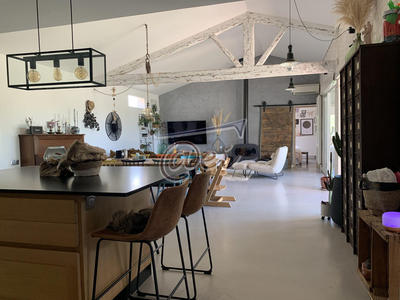 Villa - 190 m² - 6 pièces