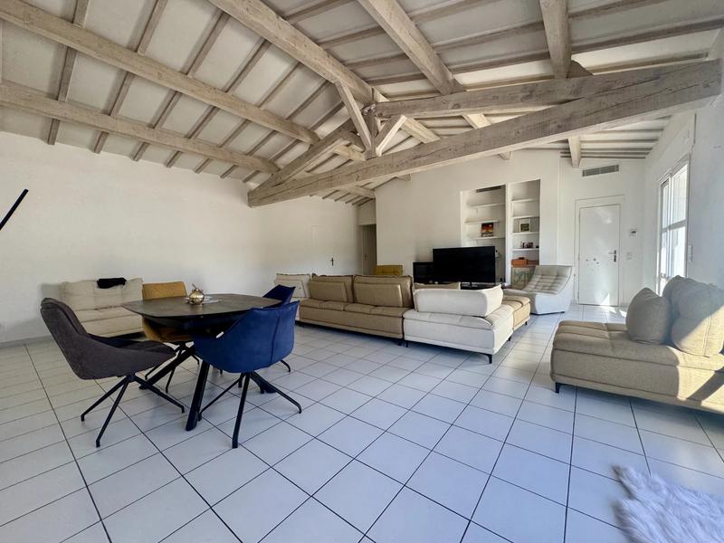 Maison - 185 m² - 5 pièces
