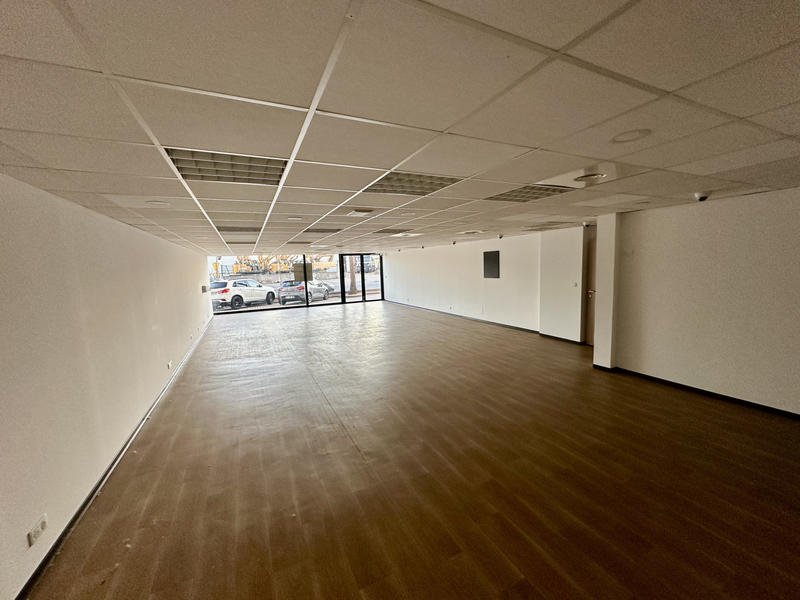 Local commercial - 300 m²