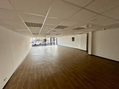 Local commercial - 300 m²