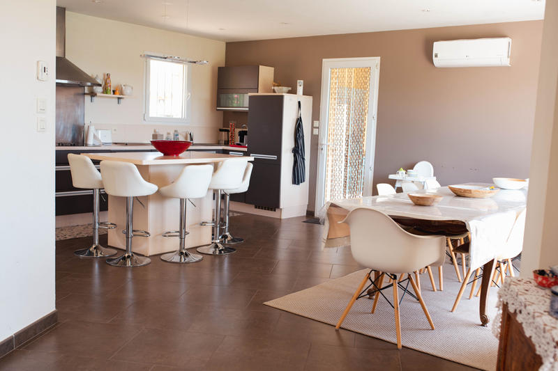 Maison - 250 m² - 11 pièces