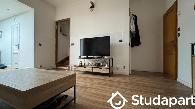 Chambre - 11 m² - 1 pièce