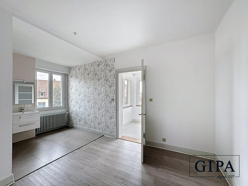 Maison ancienne - 183 m² - 7 pièces