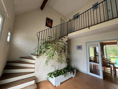 Maison traditionnelle - 168 m² - 7 pièces