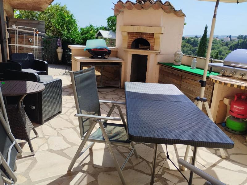 Appartement - 90 m² - 3 pièces