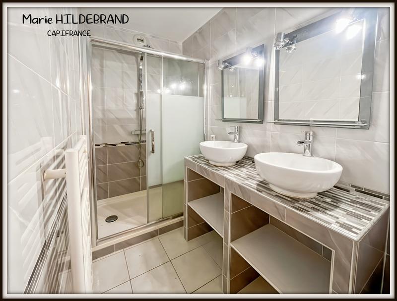 Appartement - 100 m² - 5 pièces