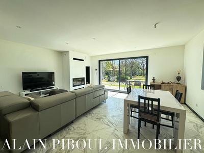 Maison traditionnelle - 141 m² - 5 pièces