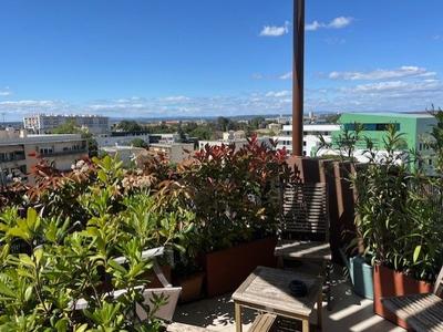 Appartement - 81 m² - 4 pièces