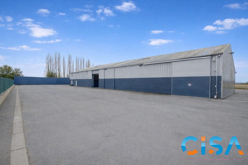 Entrepôt - 1 520 m²