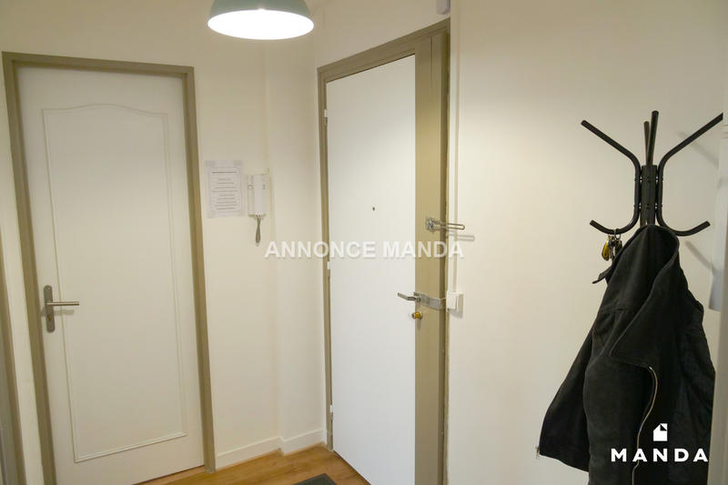 Chambre - 10 m² - 4 pièces