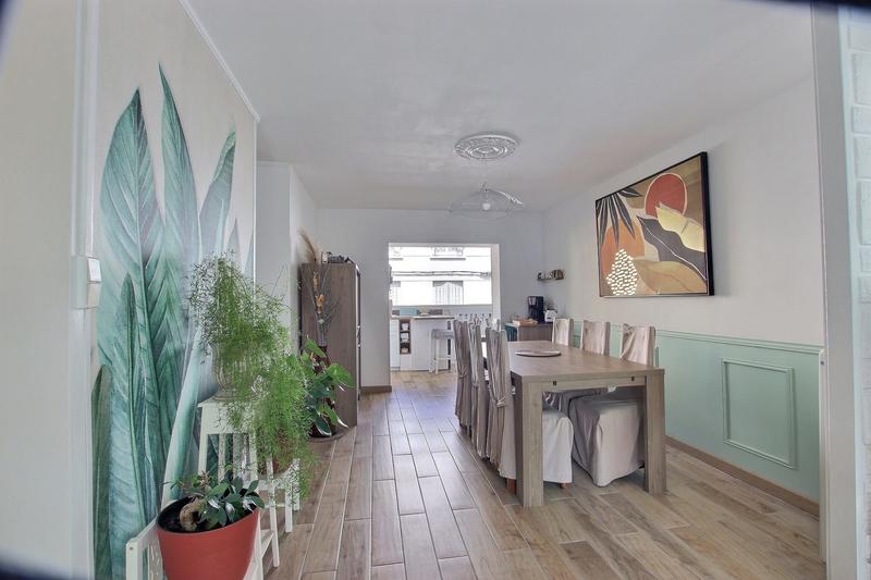 Appartement - 147 m² - 5 pièces