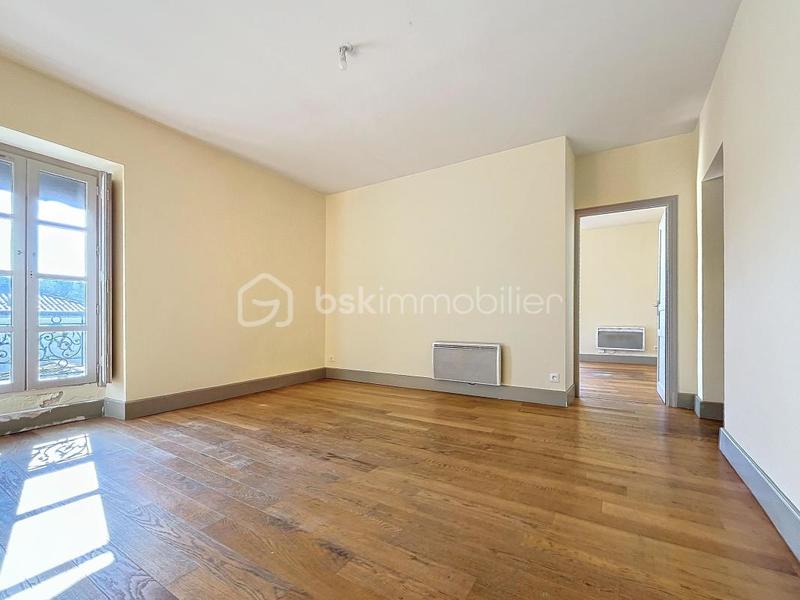 Appartement - 81 m² - 4 pièces