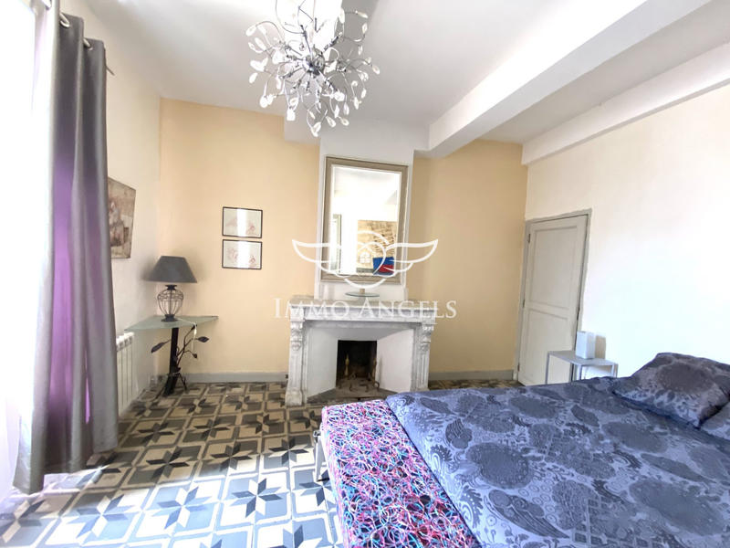 Maison - 185 m² - 7 pièces