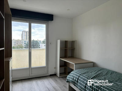 Appartement - 70 m² - 4 pièces